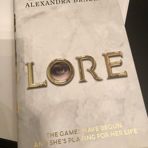 Fairyloot limited edition Lore book